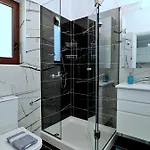 Frezia 1 Apartman *